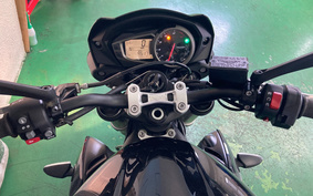 TRIUMPH STREET TRIPLE S 2018 HDA404