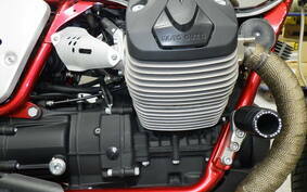 MOTO GUZZI V7 RACER 2014