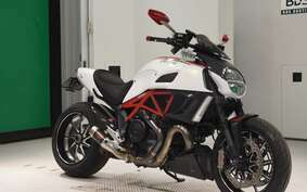 DUCATI DIAVEL 2012