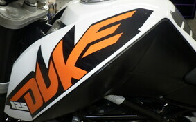 KTM 125 DUKE JGA40