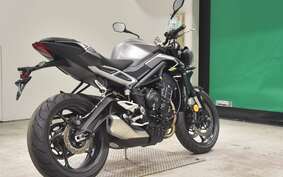 TRIUMPH STREET TRIPLE R 2023