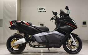 APRILIA SRV850 2013 M551