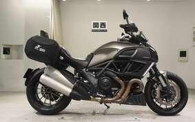 DUCATI DIAVEL STRADA 2013 G102J