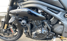 TRIUMPH SPEED TRIPLE R 2015 PN135G