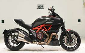 DUCATI DIAVEL Carbon 2014