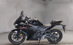 YAMAHA YZF-R25 RG10J