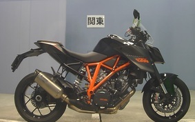 KTM 1290 SUPER DUKE R 2015 V3940