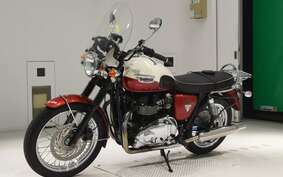 TRIUMPH BONNEVILLE T100 2013