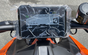 KTM 1290 SUPER DUKE R 2024 V3940