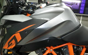 KTM 1290 SUPER DUKE GT 2019 V6940