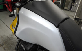 MOTO GUZZI V85 TT 2019