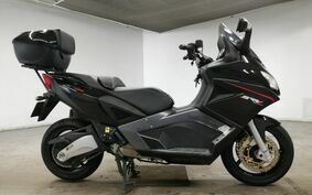 APRILIA SRV850 2016 M551