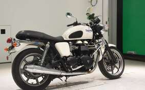 TRIUMPH BONNEVILLE 2011