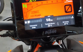 KTM 1290 SUPER DUKE R 2024 V3940