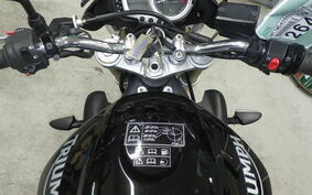 TRIUMPH STREET TRIPLE 2009