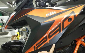 KTM 1290 SUPER DUKE GT 2020 V6940