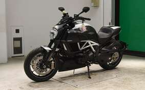 DUCATI DIAVEL Carbon 2015 G105J