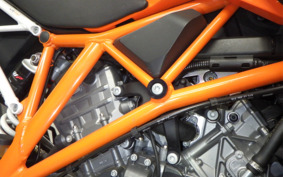 KTM 1290 SUPER DUKE R 2016