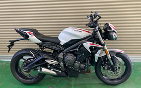 TRIUMPH STREET TRIPLE S 2021 DA52AZ