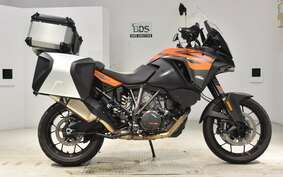 KTM 1290 SUPER ADVENTURE S 2020 V7940