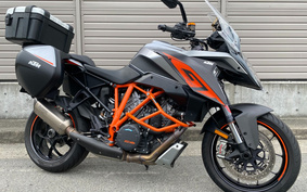 KTM 1290 SUPER DUKE GT 2016 V6940