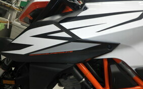 KTM 1290 SUPER DUKE R 2020 V3940