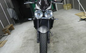 TRIUMPH STREET TRIPLE R 2010