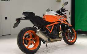 KTM 1290 SUPER DUKE R 2024