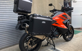 KTM 1290 SUPER ADVENTURE S 2022 V7940