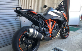 KTM 1290 SUPER DUKE GT 2018 V6940