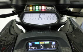 DUCATI DIAVEL 2013