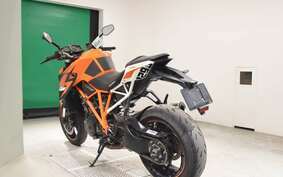 KTM 1290 SUPER DUKE R 2015 V3940