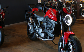 DUCATI MONSTER 937+ 2021 1M00A