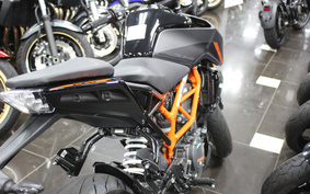 KTM 390 DUKE 2024 JPJ40