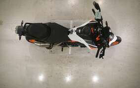 KTM 890 DUKE R 2024