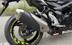 SUZUKI GSR750 2014 GR7NA