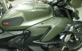 DUCATI STREETFIGHTER V2 2023