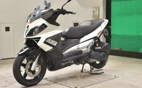 APRILIA SR MAX 125