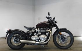 TRIUMPH BONNEVILLE BOBBER 2017 AD76HW