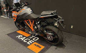 KTM 1290 SUPER DUKE GT 2024 V6940