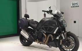 DUCATI DIAVEL STRADA 2013