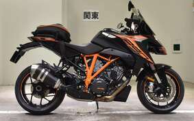 KTM 1290 SUPER DUKE GT V6940