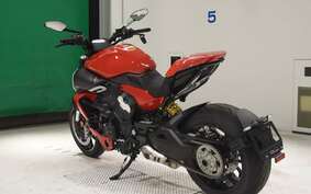 DUCATI DIAVEL V4 2023