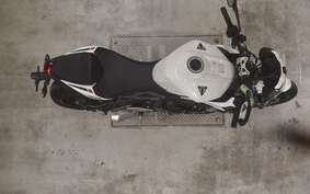 TRIUMPH STREET TRIPLE R 2023