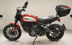 DUCATI SCRAMBLER ICON 2015