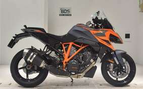 KTM 1290 SUPER DUKE GT 2024