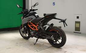 KTM 125 DUKE JPA40