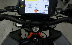 KTM 390 DUKE 2022 JPJ40