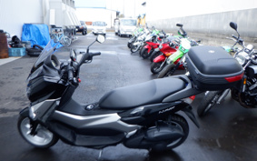 YAMAHA N-MAX SE86J