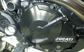 DUCATI HYPERSTRADA 820 2013